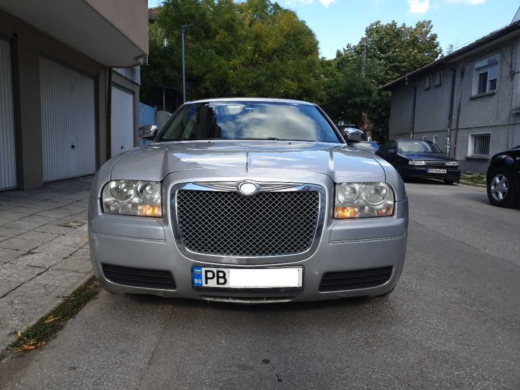 Chrysler 300 2.7 aut LPG 175 000 мили - реални, с проблем