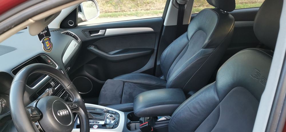 Vând Audi SQ5 an fabricație 2013