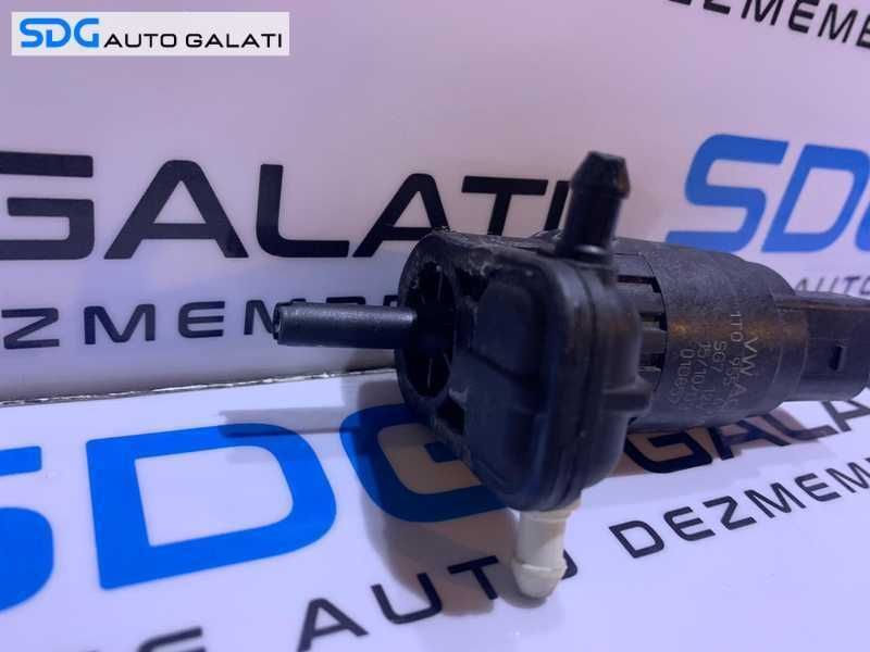 Motoras Pompita Vas Rezervor Stropgel Lichid Parbriz VW Passat B6 2005 - 2010 Cod 1T0955651A