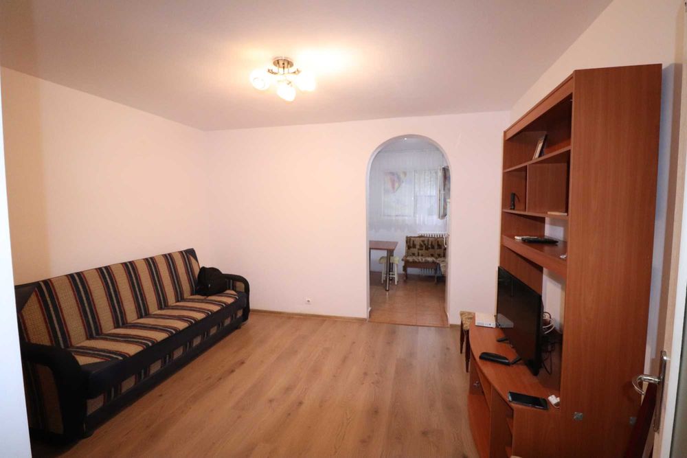 Garsoniera 32 mp, Titan, Str. C-tin Brâncuși, Bl. M13, Parter