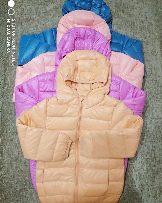 Продам новые детские куртки