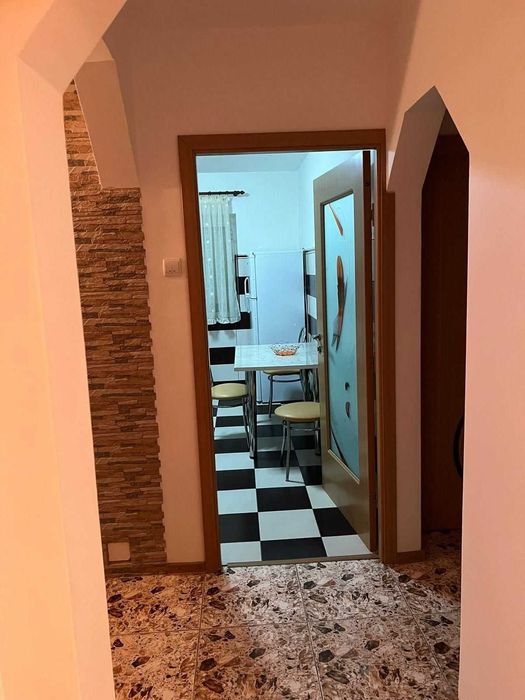 Inchiriez apartament 2 camere