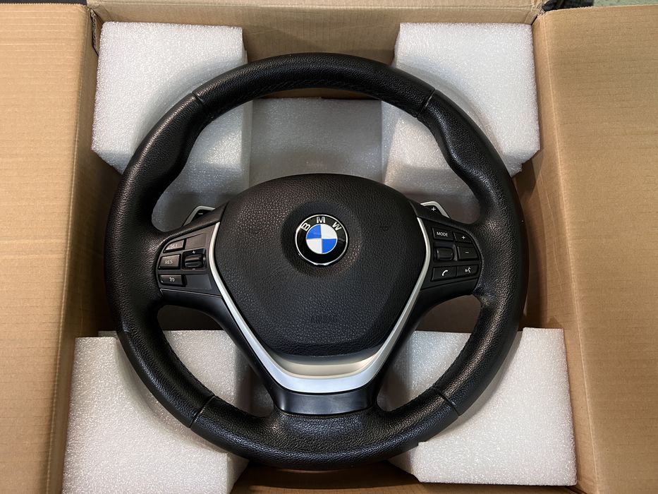 BMW F30/31/32 Волан с пера и мултифункция.