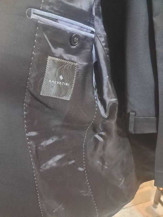 Мужской костюм.
Фирмы SALVATINI. Производство Италия.