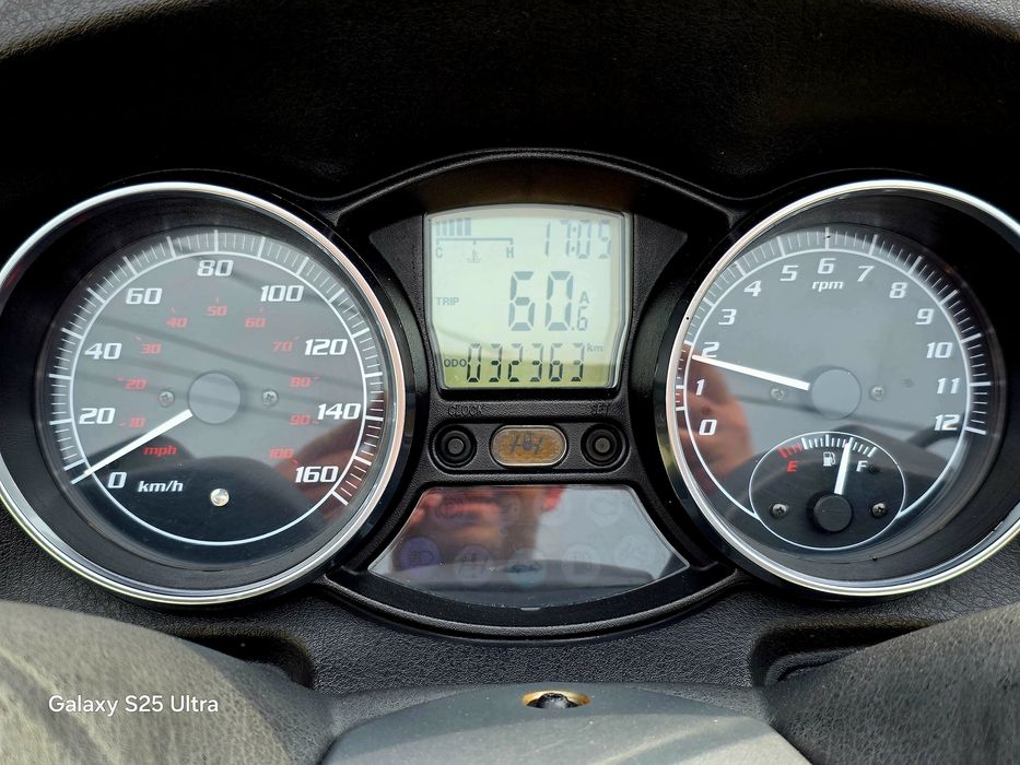 Vand Piaggio mp3 250 cc