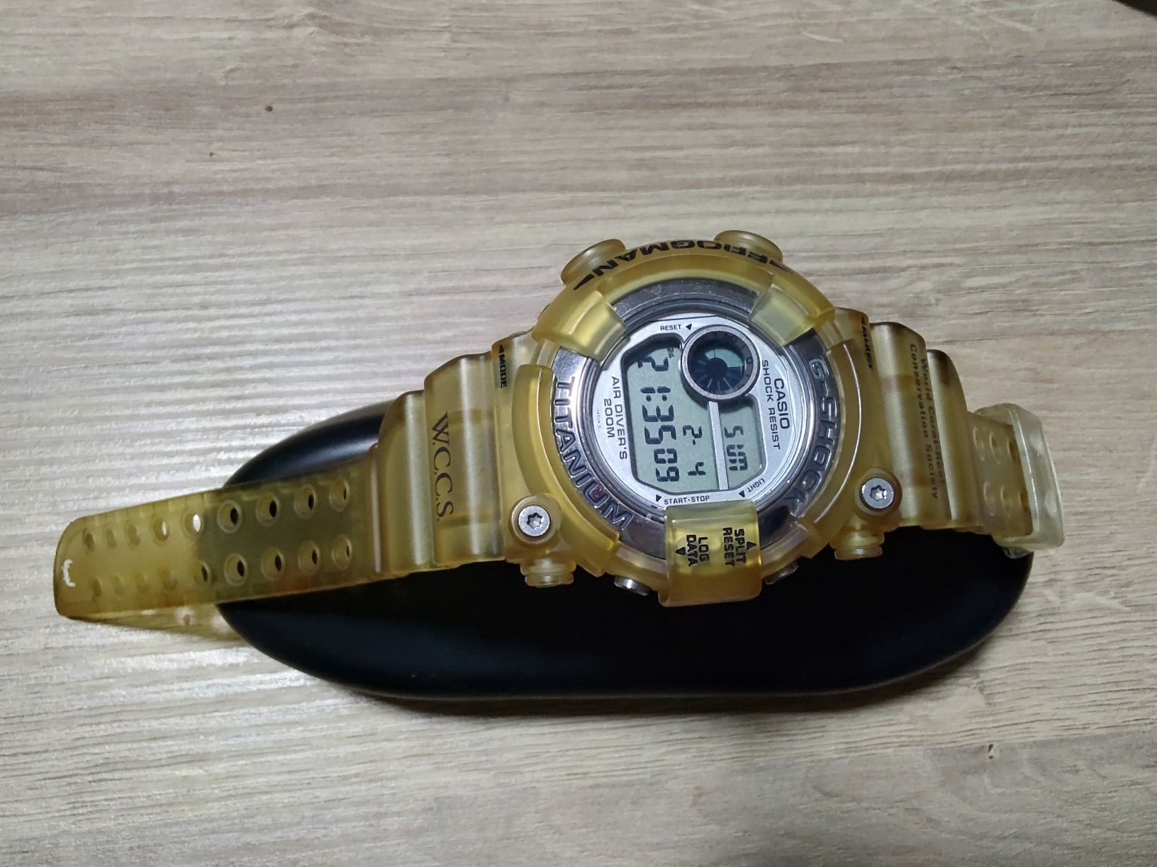 Vand ceas Casio G Shock DW 8201WC, Frogman, stare foarte bună,