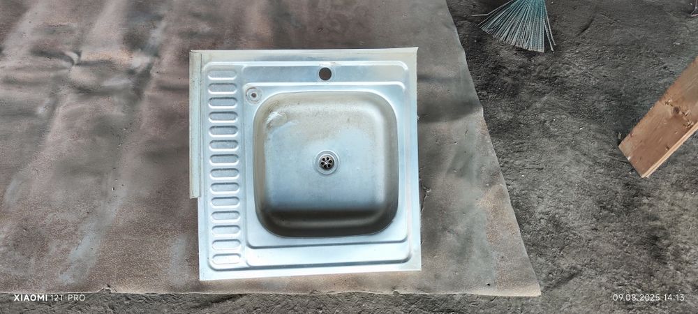 Продается накладная мойка из нержавейки