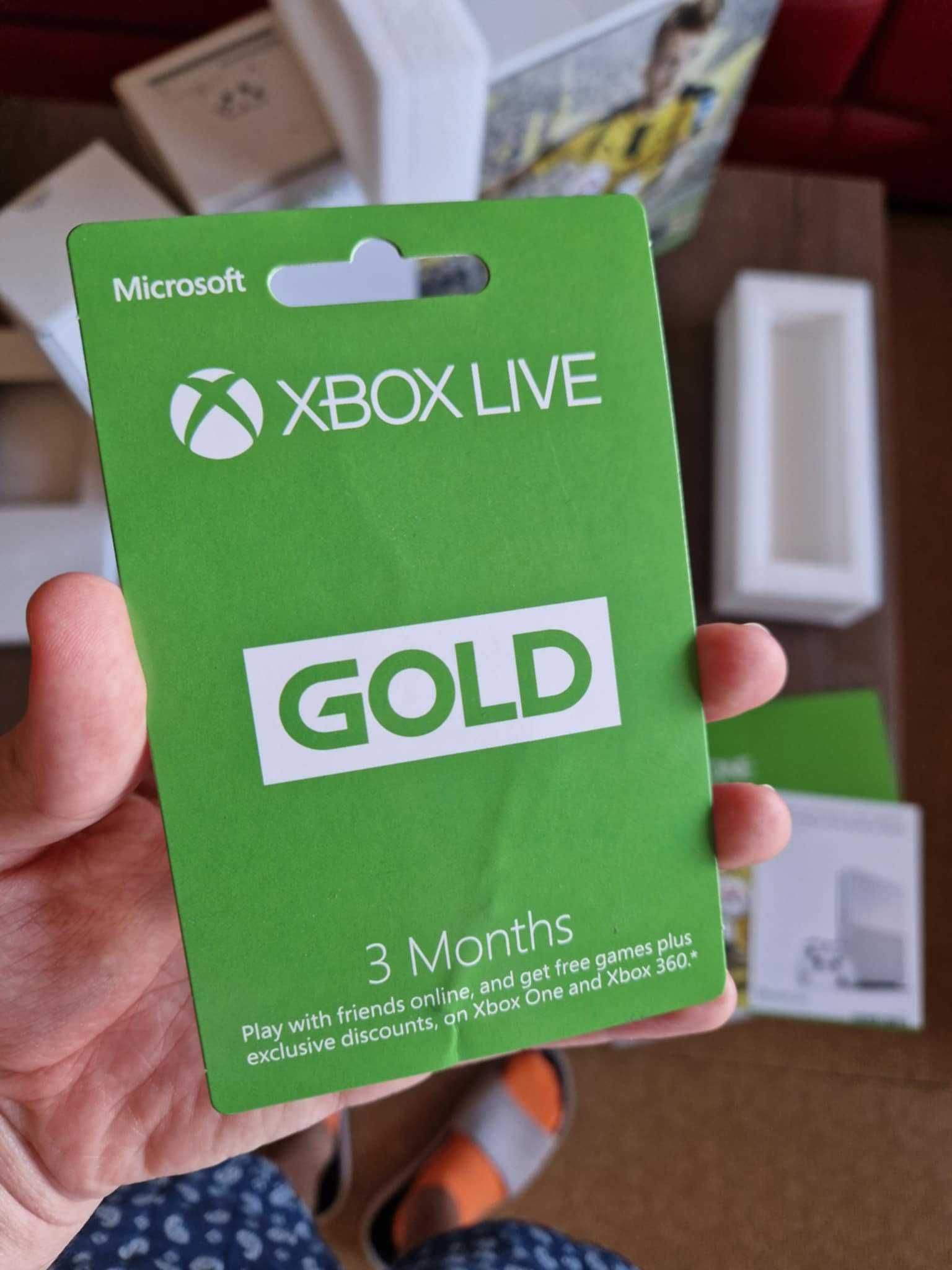 Xbox One S + 2 игри + Xbox Live Gold