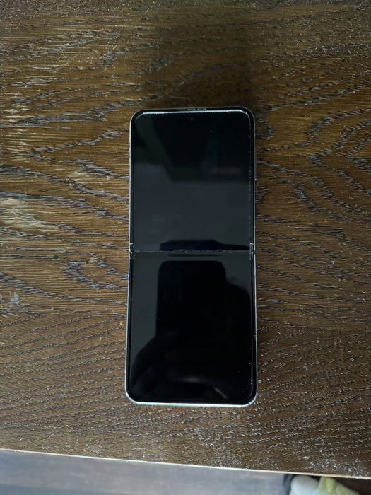 Samsung Flip 4 128GB