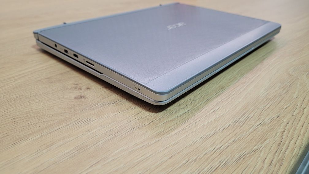 Ideal pentru TESTER AUTO  Laptop 2 in 1 Acer Aspire Switch 10