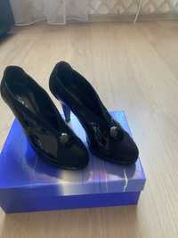 Обувь черная женская, Ботильоны кожаные