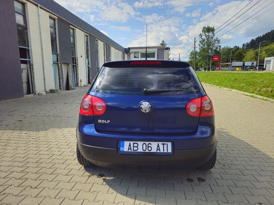 Vând Autoturism Golf 5