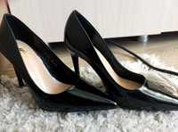 pantofi stiletto