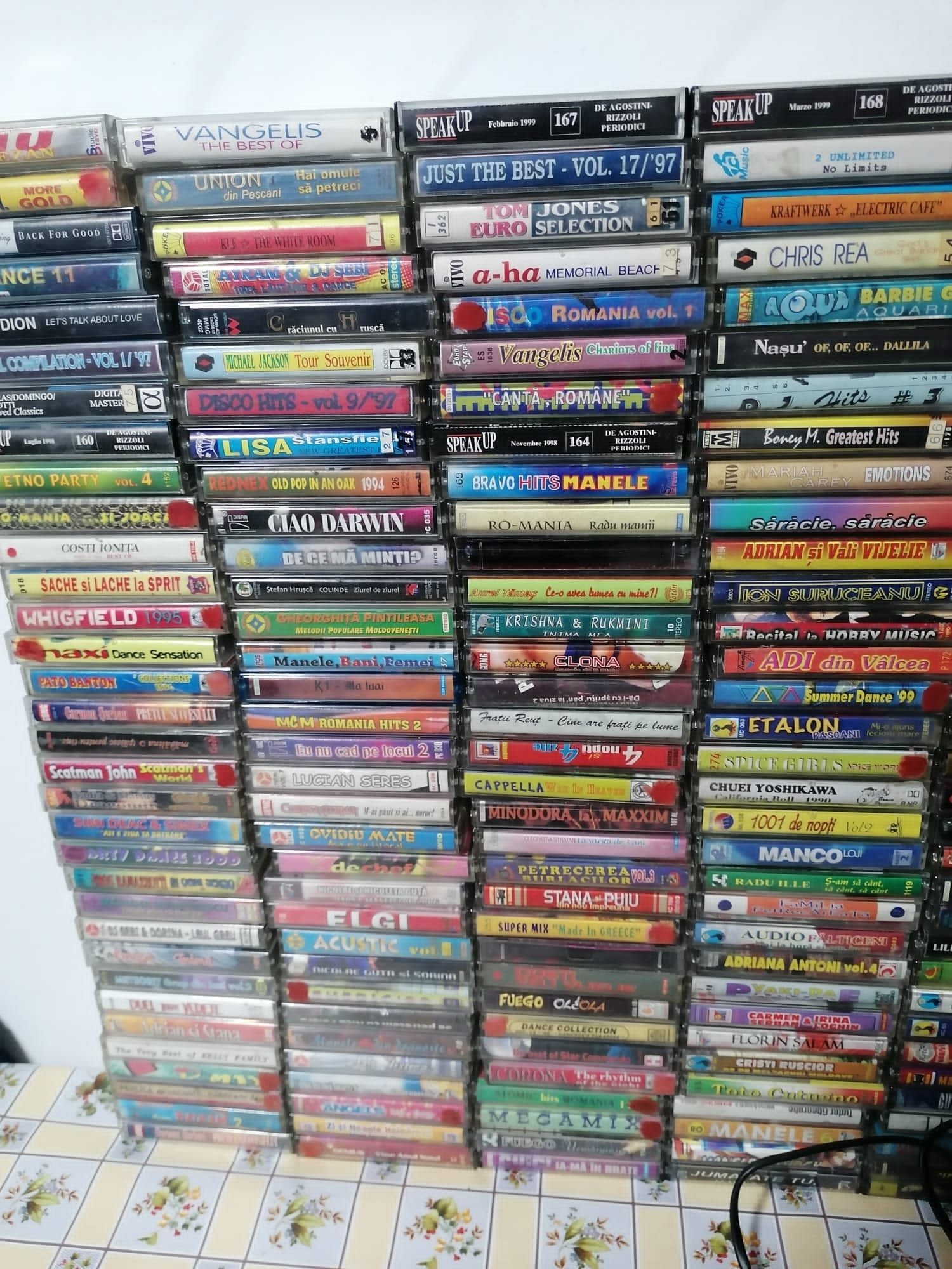 Casete cu manele populara +disco 420 de bucati