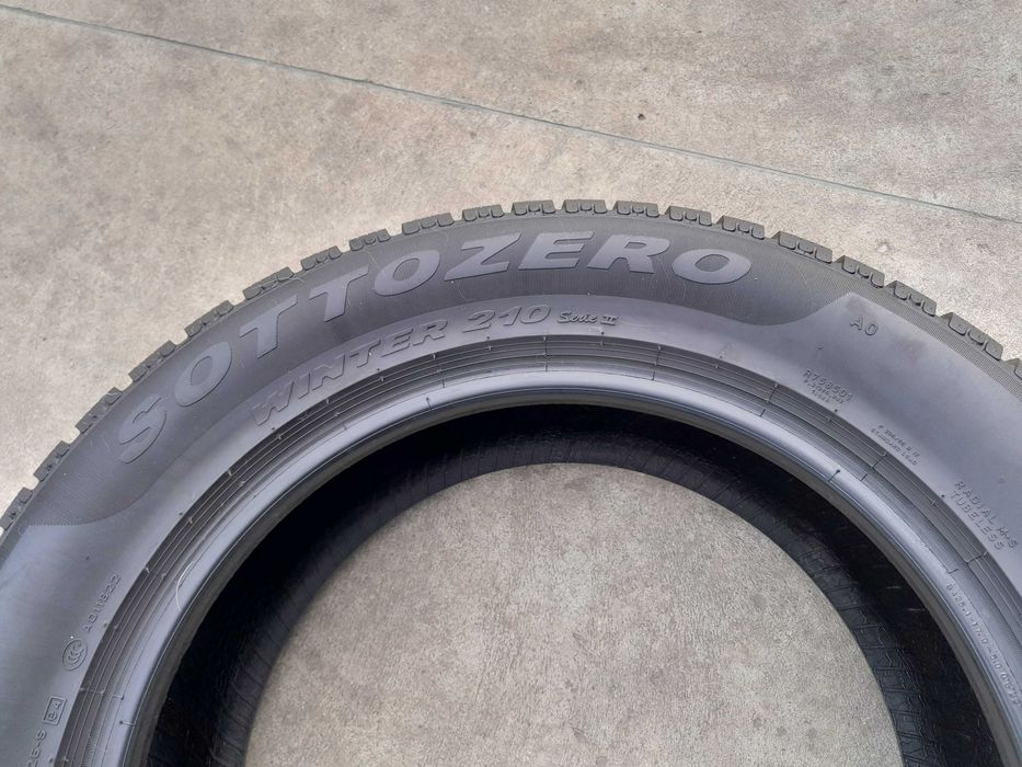 O anvelopa de iarna 235 55 17 pirelli sottozero 2 profil 7,8 mm