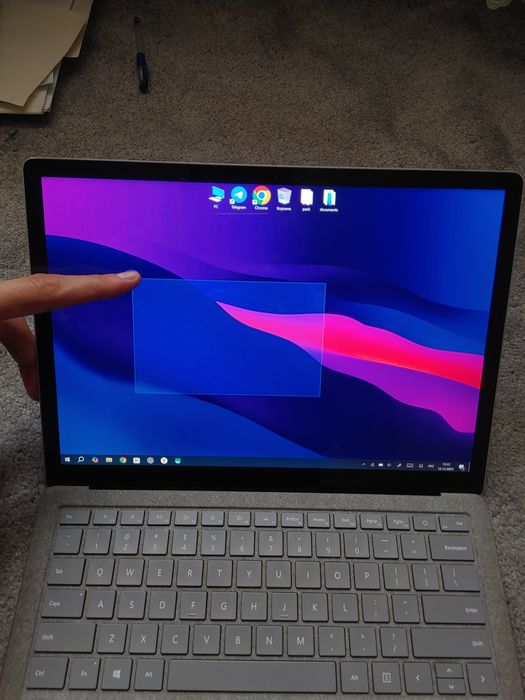 Microsoft surface laptop 2