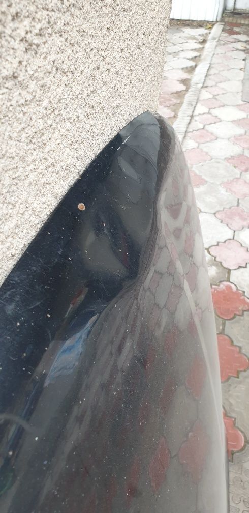 Passat B4 Капот          .
