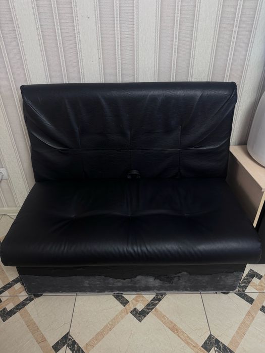 Продам офисный диван