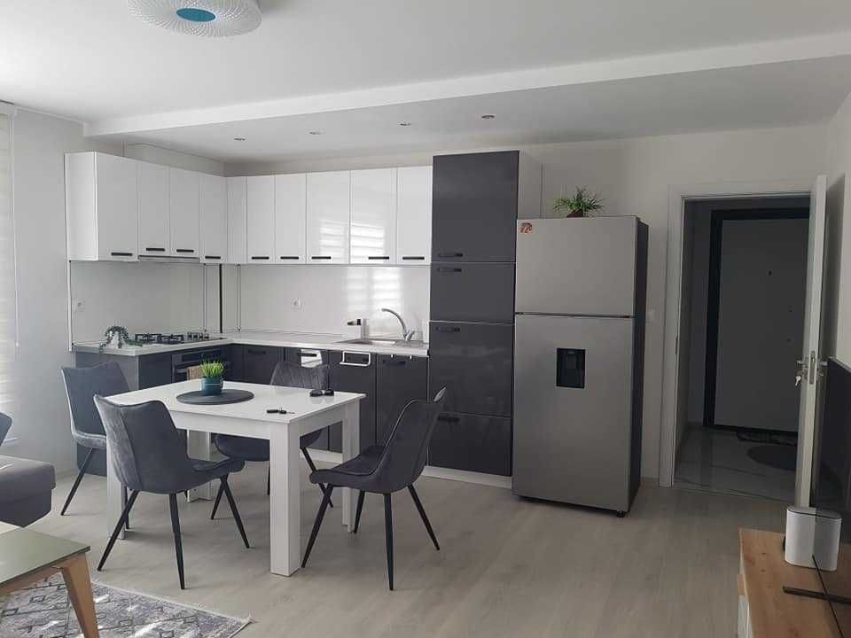 Продава се Двустаен апартамент в Хасково, Любен Каравелов - 71 кв.м за 1164 €/кв.м - Снимка #3