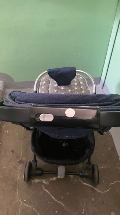 Продам коляску прогулочную