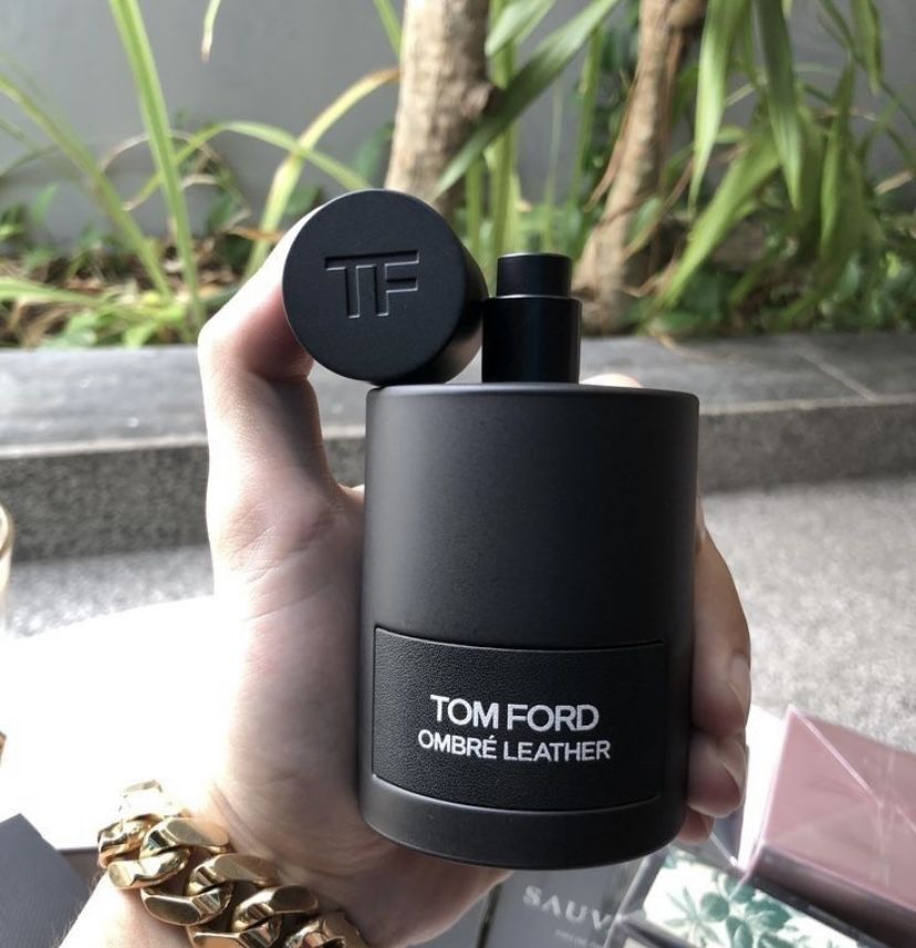 Tom Ford Ombre Leather parfum Turkiya USA sim bor
