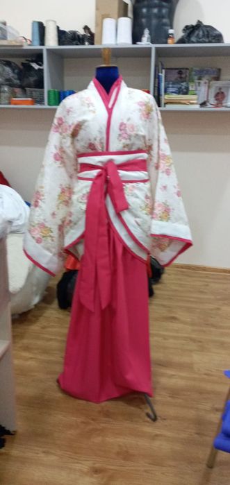 Прокат карнавальных костюмоа