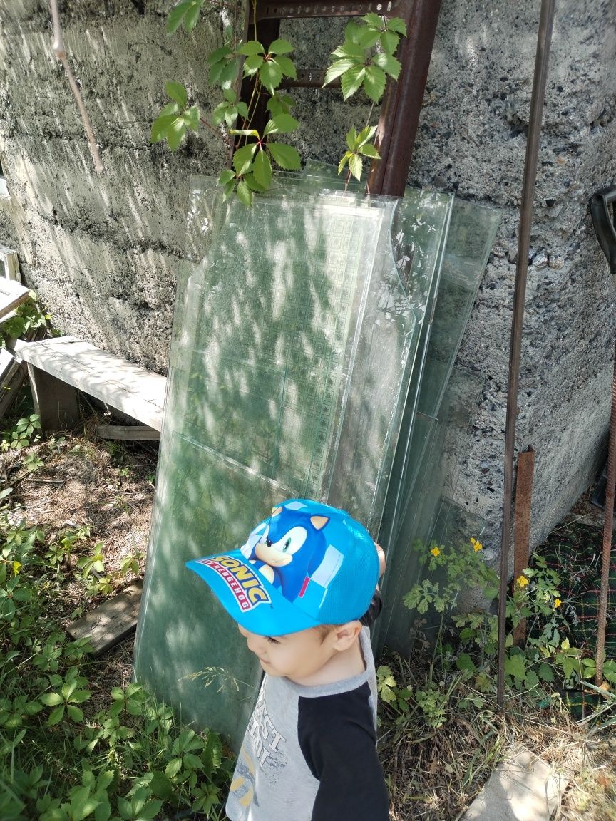 Отдам даром стекла