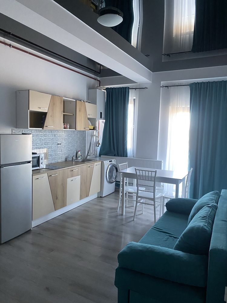 Bloc nou,16 apartamente de inchiriat