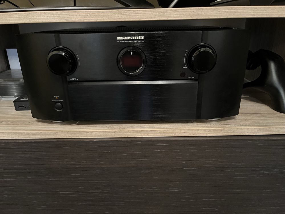 Marantz SR7007.
