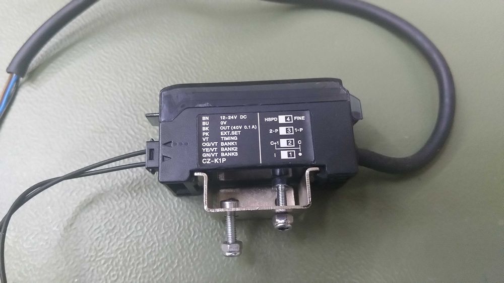 SENZORI Omron fiber sensor E3NX-CA series / KEYENCE CZ-K1P