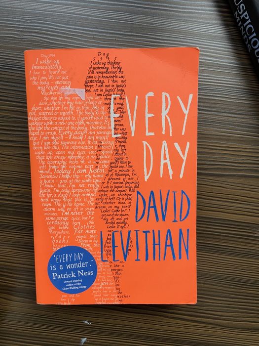 Книга every day-David Levithan