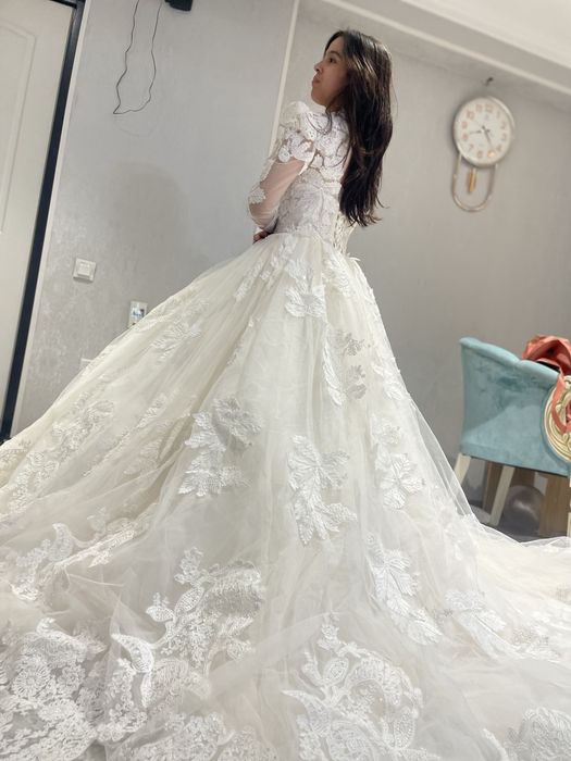 Свадебное платье