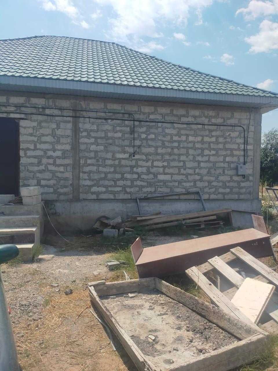 срочно продается  частный дом с участком