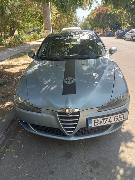Vând alfa romeo 147