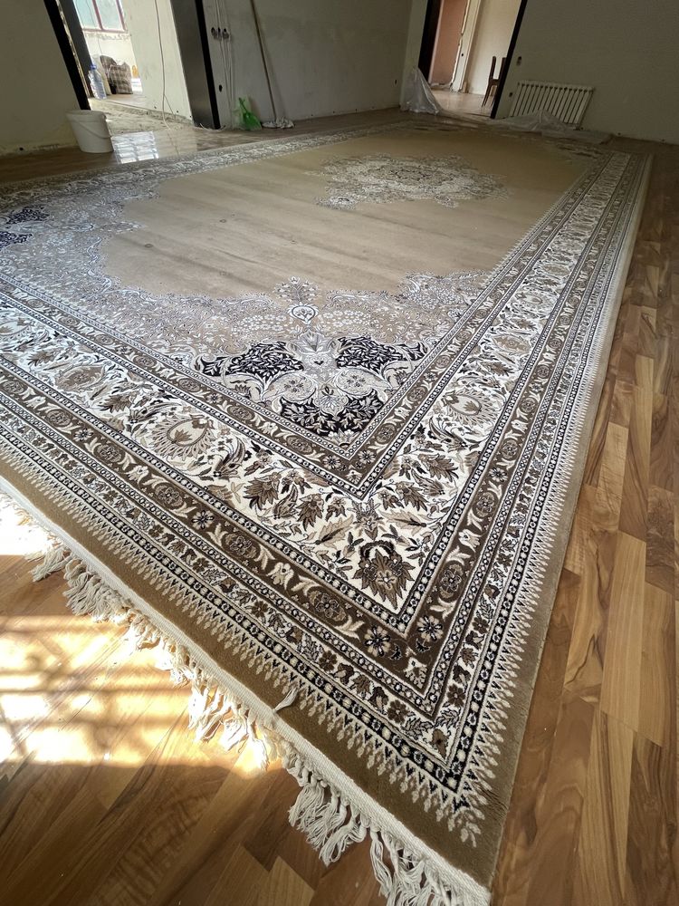 Продам Большой ковёр 4x8