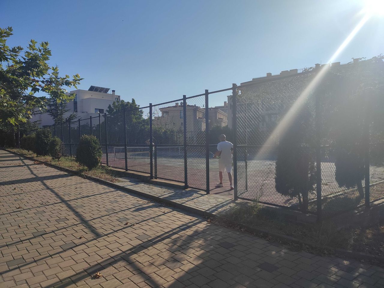 Продава се Тристаен апартамент в Бургас, Изгрев - 96 кв.м за 2157 €/кв.м - Снимка #23