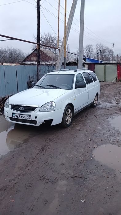 Продам приору  2012 год с кандером