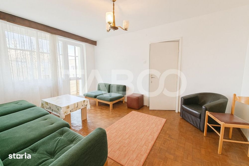 Apartament de vanzare zona Dioda cu 3 camere si balcon