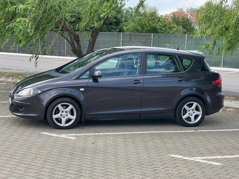 Vând Seat Toledo