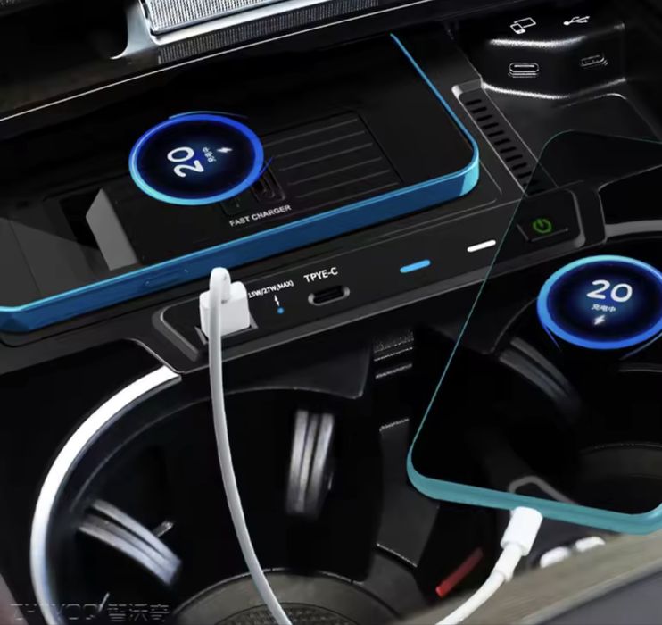 Зарядно за телефон Mercedes GLE GLS