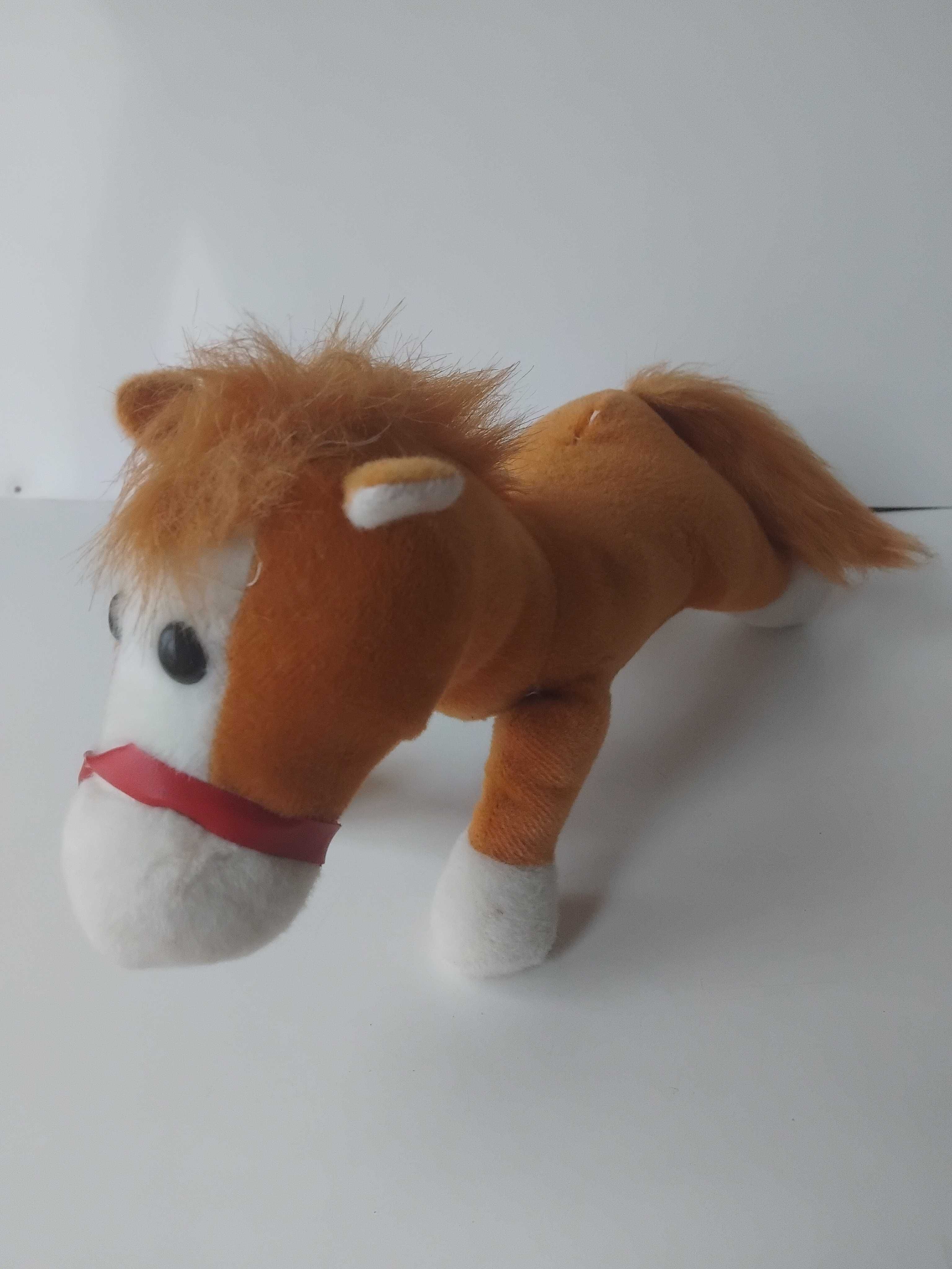 Плюшена играчка Конче