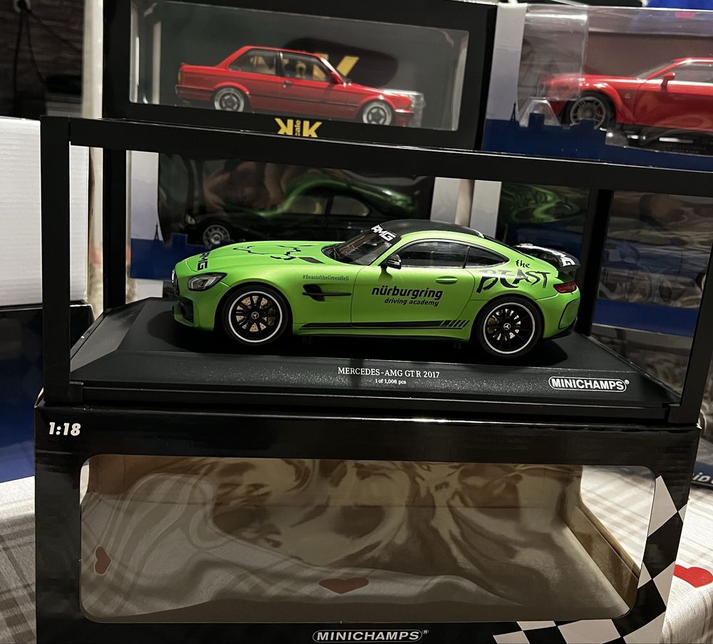 Mercedes AMG GT-R  2017