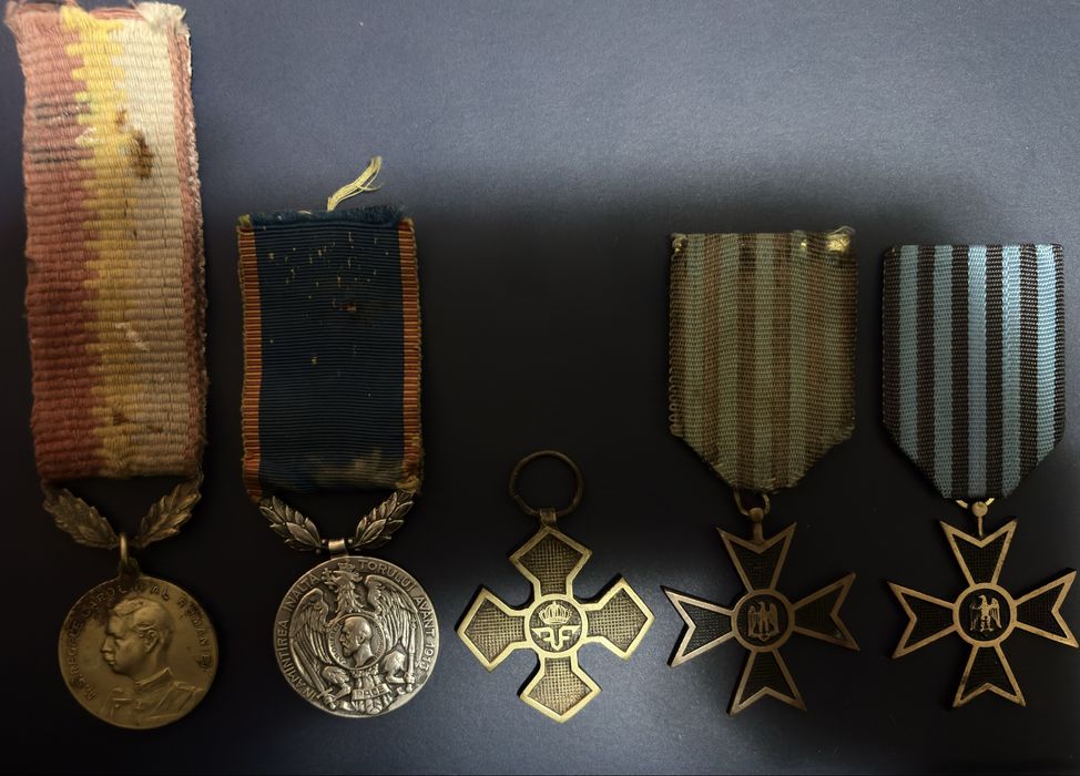 Medalii istorice românești și una sovietică – Război, sport, comuniste