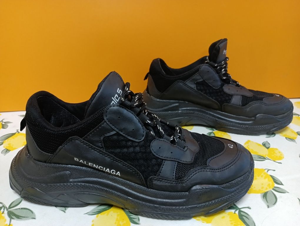 Balenciaga N 42 Triple S - 55 лв