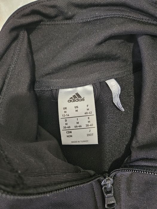 Adidas, спортни екипи
