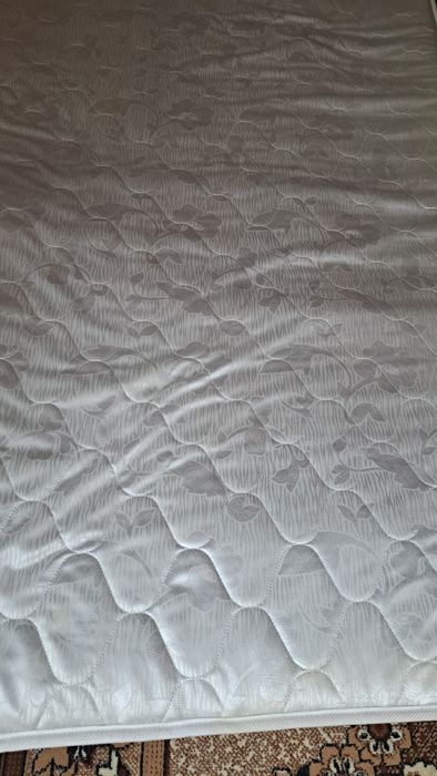 Продам матрас состояние среднее