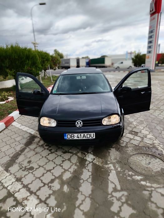 Vând golf 4 1.6 16v
