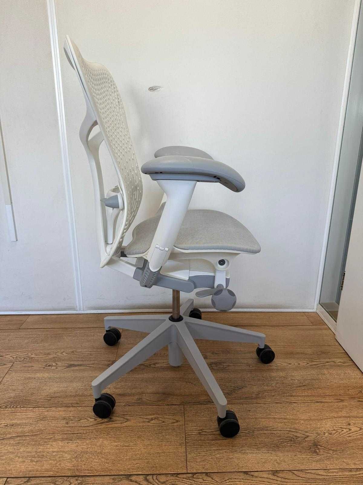 Refurbished Herman Miller Mirra 2 Alpine