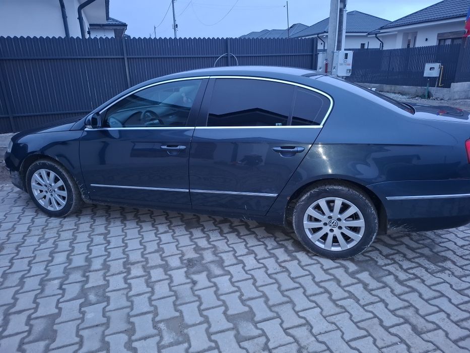 Vând VW Passat 2006,climă,4 geamuri electrice, pilot automat