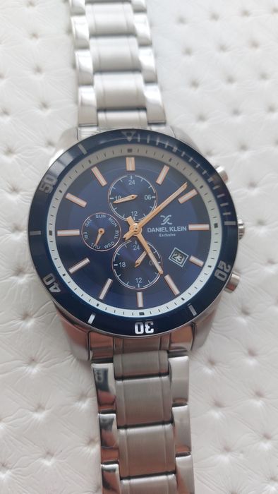 Продам часы наручные